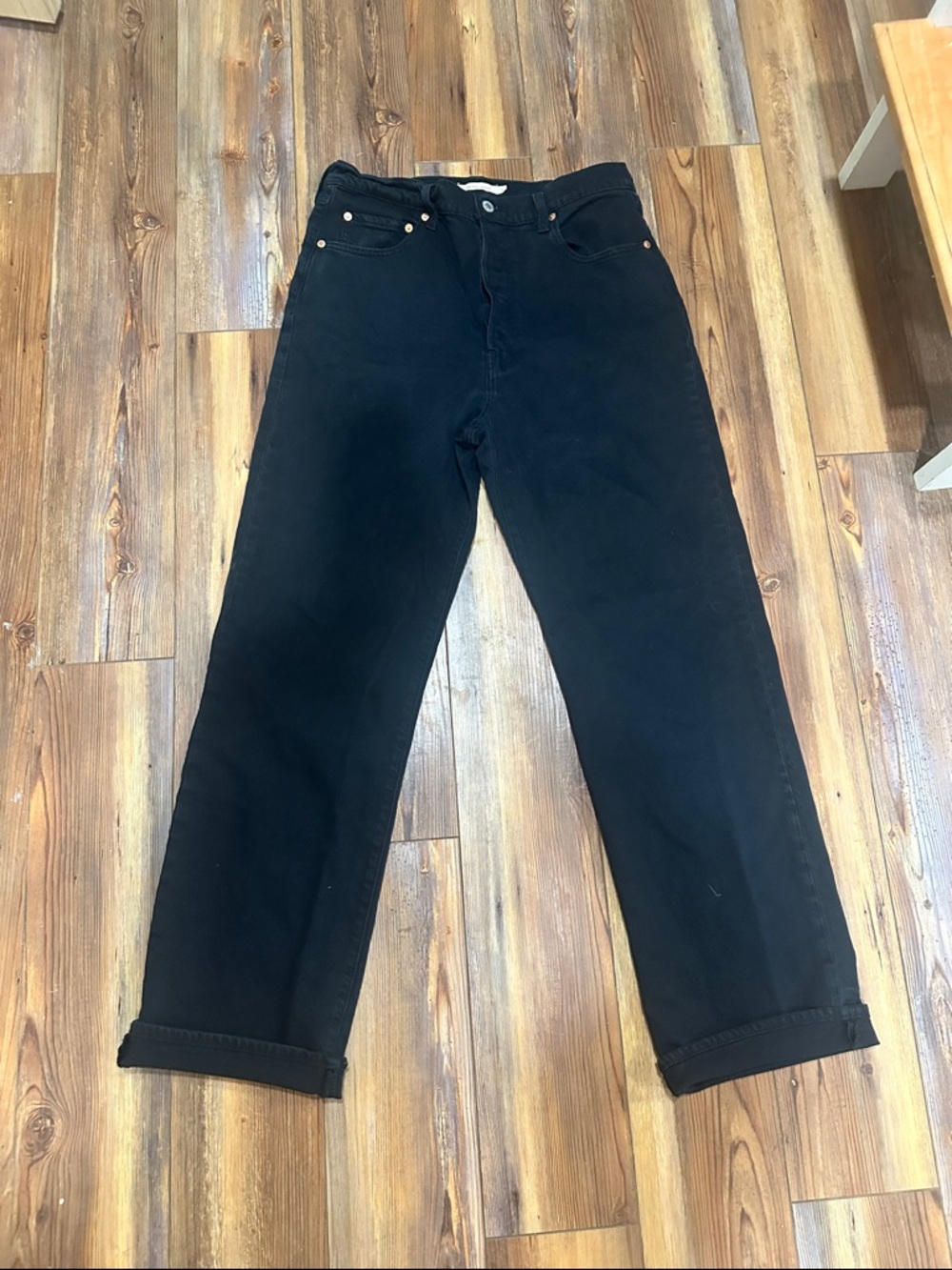 Women's Black Straight-Leg Levi's